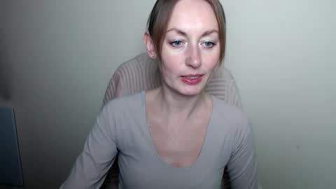 Lia online show from 04-09-26, 12:54