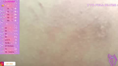 Snapshot of liat_hoz chatting on 05-25-26, 09:32 Dani online show from 05-25-26, 09:32
