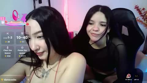 Lia and Thiara online show from 10-22-25, 08:19
