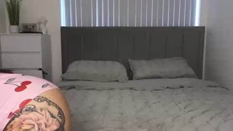 Snapshot of libbyloveheartx chatting on 01-05-25, 12:10 Libby online show from 01-05-25, 12:10