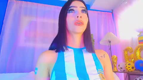Snapshot of liccy_hall chatting on 06-22-26, 12:02 Valentina Hall online show from 06-22-26, 12:02