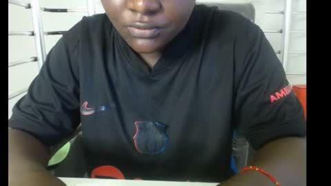 Snapshot of lick_pussyjuice chatting on 01-10-25, 06:06 kimani online show from 01-10-25, 06:06