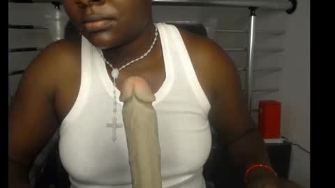 Snapshot of lick_pussyjuice chatting on 01-11-25, 06:23 kimani online show from 01-11-25, 06:23