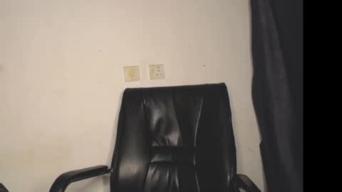 Snapshot of lick_pussyjuice chatting on 09-14-25, 05:01 kimani online show from 09-14-25, 05:01