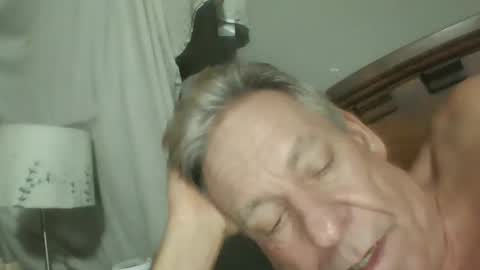 lickmysnowballs online show from 01-17-25, 09:39