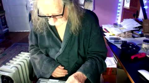 LickYourYoni online show from 10-02-25, 04:03