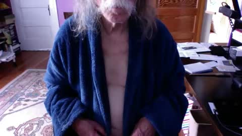 Snapshot of lickyouryoni chatting on 05-25-26, 03:29 LickYourYoni online show from 05-25-26, 03:29