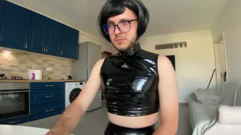 Snapshot of liferacw chatting on 06-21-26, 04:09 SofieXxxDoll online show from 06-21-26, 04:09