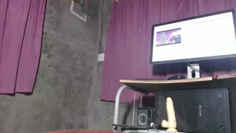 Cedie online show from 10-31-25, 04:52