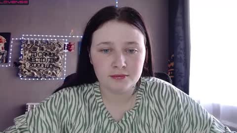 light_lunaa online show from 05-08-26, 11:26