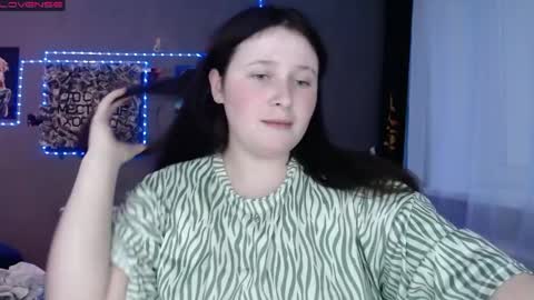 light_lunaa online show from 05-17-26, 02:24