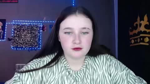light_lunaa online show from 05-23-26, 03:27