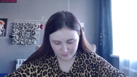 light_lunaa online show from 06-04-26, 09:15