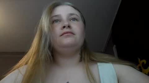 light_lunaa online show from 06-27-26, 03:28