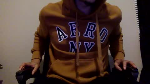 Snapshot of lightskinfreak317 chatting on 12-22-24, 11:41 CUM HAVE FUN HELP ME CUM online show from 12-22-24, 11:41