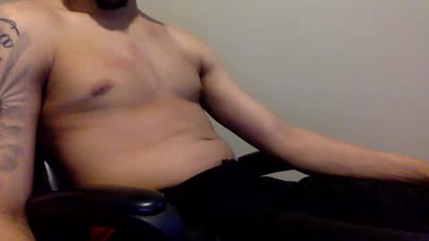 Snapshot of lightskinfreak317 chatting on 12-28-24, 11:52 CUM HAVE FUN HELP ME CUM online show from 12-28-24, 11:52