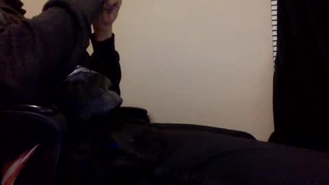 Snapshot of lightskinfreak317 chatting on 01-08-25, 11:19 CUM HAVE FUN HELP ME CUM online show from 01-08-25, 11:19