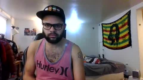 Snapshot of lightskinned666 chatting on 01-10-26, 06:20 lightskinned666 online show from 01-10-26, 06:20