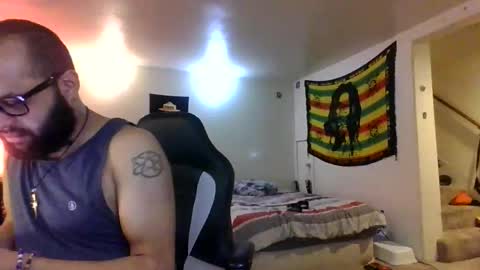 Snapshot of lightskinned666 chatting on 02-09-26, 01:20 lightskinned666 online show from 02-09-26, 01:20