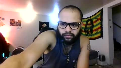 Snapshot of lightskinned666 chatting on 02-10-26, 07:07 lightskinned666 online show from 02-10-26, 07:07