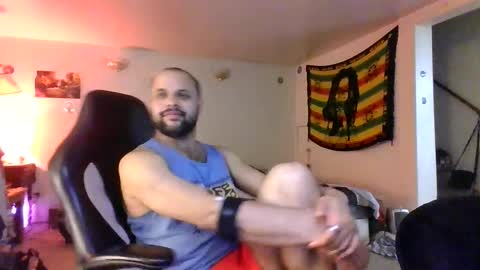 Snapshot of lightskinned666 chatting on 04-09-26, 03:06 lightskinned666 online show from 04-09-26, 03:06