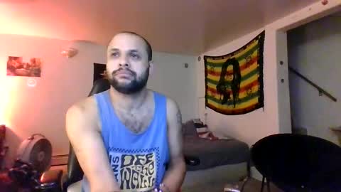 Snapshot of lightskinned666 chatting on 04-12-26, 02:22 lightskinned666 online show from 04-12-26, 02:22