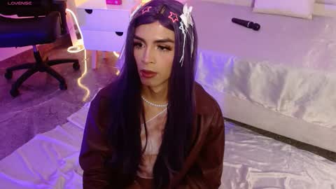 Snapshot of lihian_tay chatting on 09-11-25, 03:39 LIHIAN online show from 09-11-25, 03:39