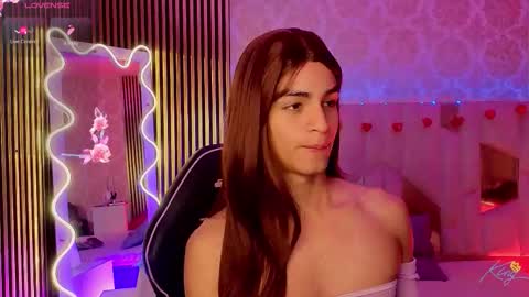 LIHIAN online show from 03-25-26, 12:11