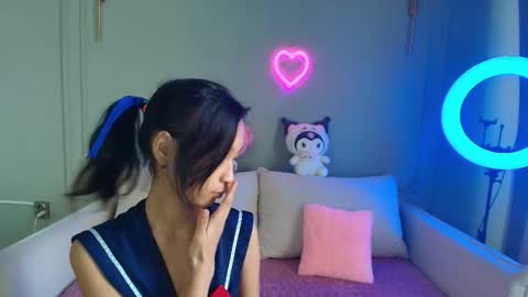 Lihn Pham online show from 12-03-25, 03:25