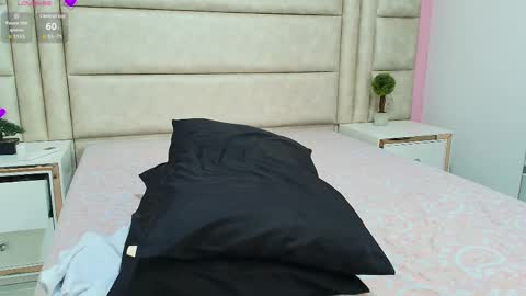 Lia  online show from 05-25-26, 05:52