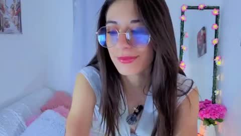 liiaa online show from 06-26-26, 02:32