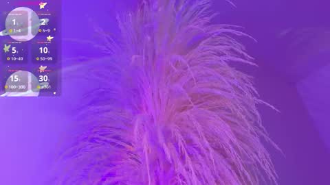 Snapshot of liiamluna chatting on 12-17-25, 09:04 Liiam Luna online show from 12-17-25, 09:04