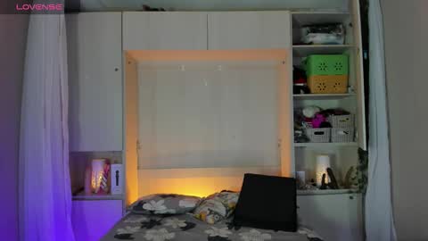         online show from 03-31-26, 11:43