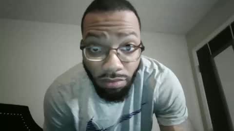 Snapshot of liightskinlover chatting on 11-05-25, 05:24 liightsinlover online show from 11-05-25, 05:24