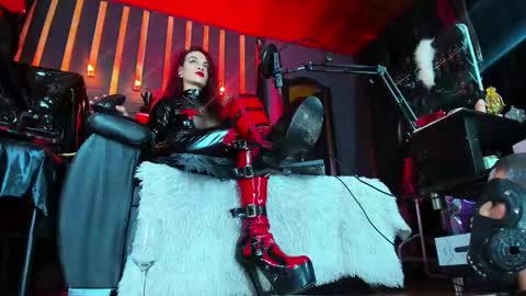 Liilith online show from 12-20-24, 11:10