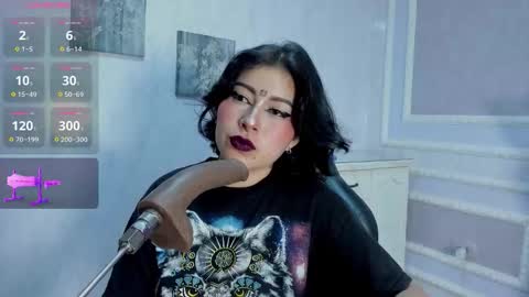 LIILY online show from 11-23-25, 07:52