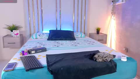 Snapshot of liincostelloo chatting on 01-20-25, 07:35 liincostelloo online show from 01-20-25, 07:35