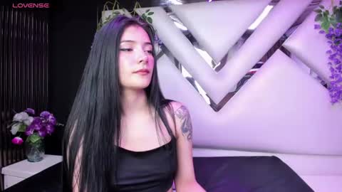 Snapshot of liinzy_rouse chatting on 07-30-26, 05:01 Brittany online show from 07-30-26, 05:01