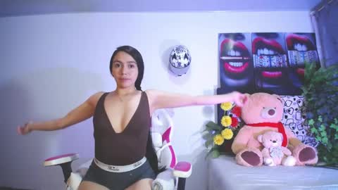 Snapshot of lika_little3 chatting on 06-07-26, 12:15 Liika online show from 06-07-26, 12:15