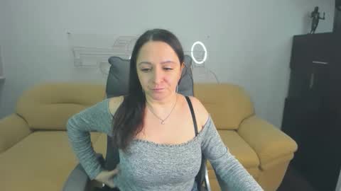 Snapshot of likaa_likaa chatting on 02-13-26, 01:07 Lika online show from 02-13-26, 01:07