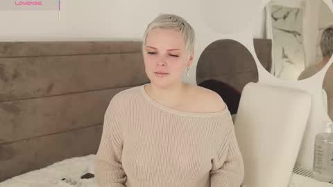 likaaberry online show from 09-30-25, 12:43