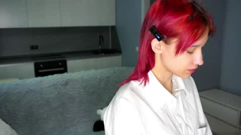 Emi online show from 10-12-25, 12:04