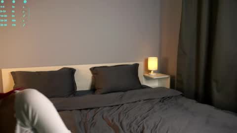 Emi online show from 11-08-25, 01:00