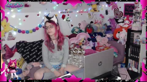 LikeMyAshe online show from 01-19-25, 05:15
