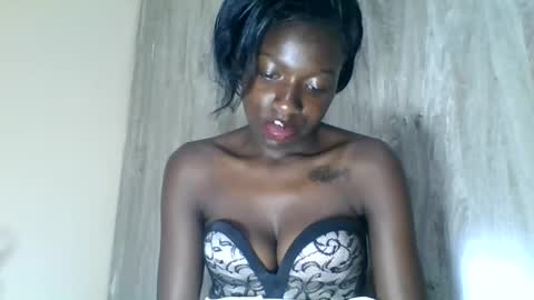 Snapshot of lil6041 chatting on 10-16-25, 11:33 lil6041 online show from 10-16-25, 11:33