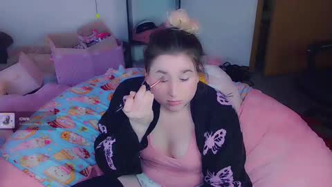 Snapshot of lil_alison_heart chatting on 02-24-25, 02:15 Lil Alison Heart online show from 02-24-25, 02:15