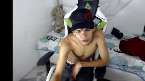 LIAM online show from 01-06-26, 03:32