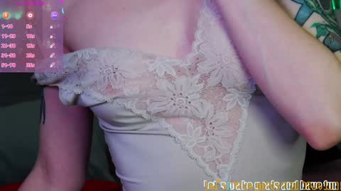 Lil Bella G online show from 01-08-25, 07:34