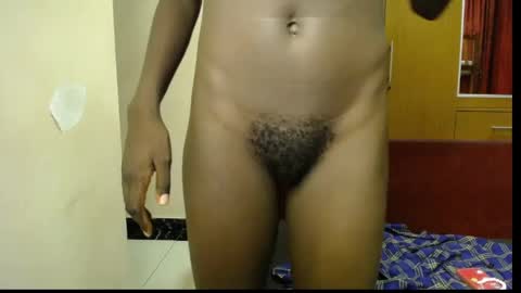 Snapshot of lil_doll_melanin chatting on 05-18-26, 03:24 Uni online show from 05-18-26, 03:24