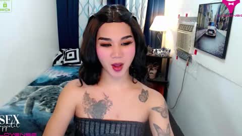 LILY online show from 01-15-26, 03:33